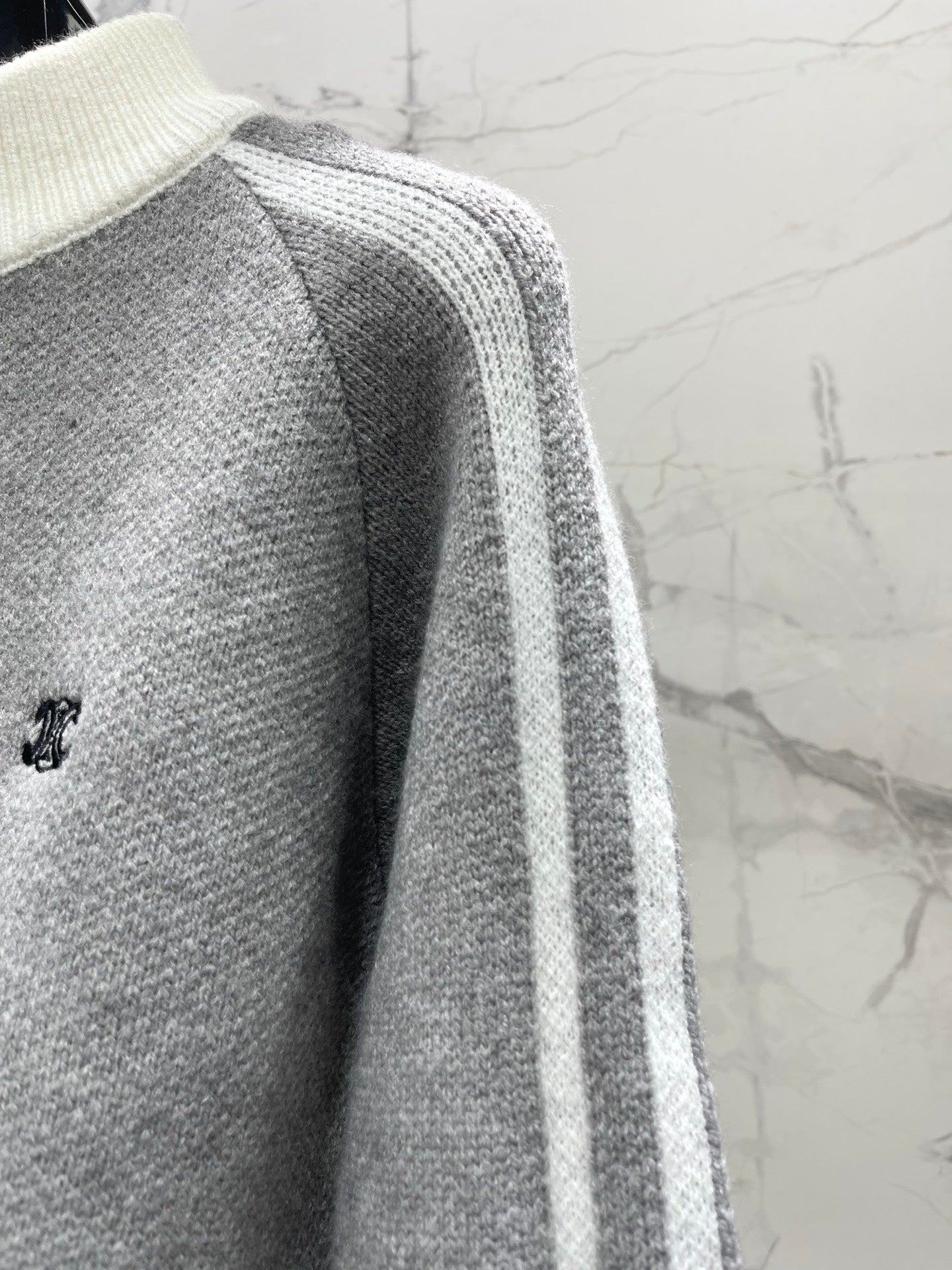 CELINE 26S ZIP-UP KNIT CARDIGAN 590