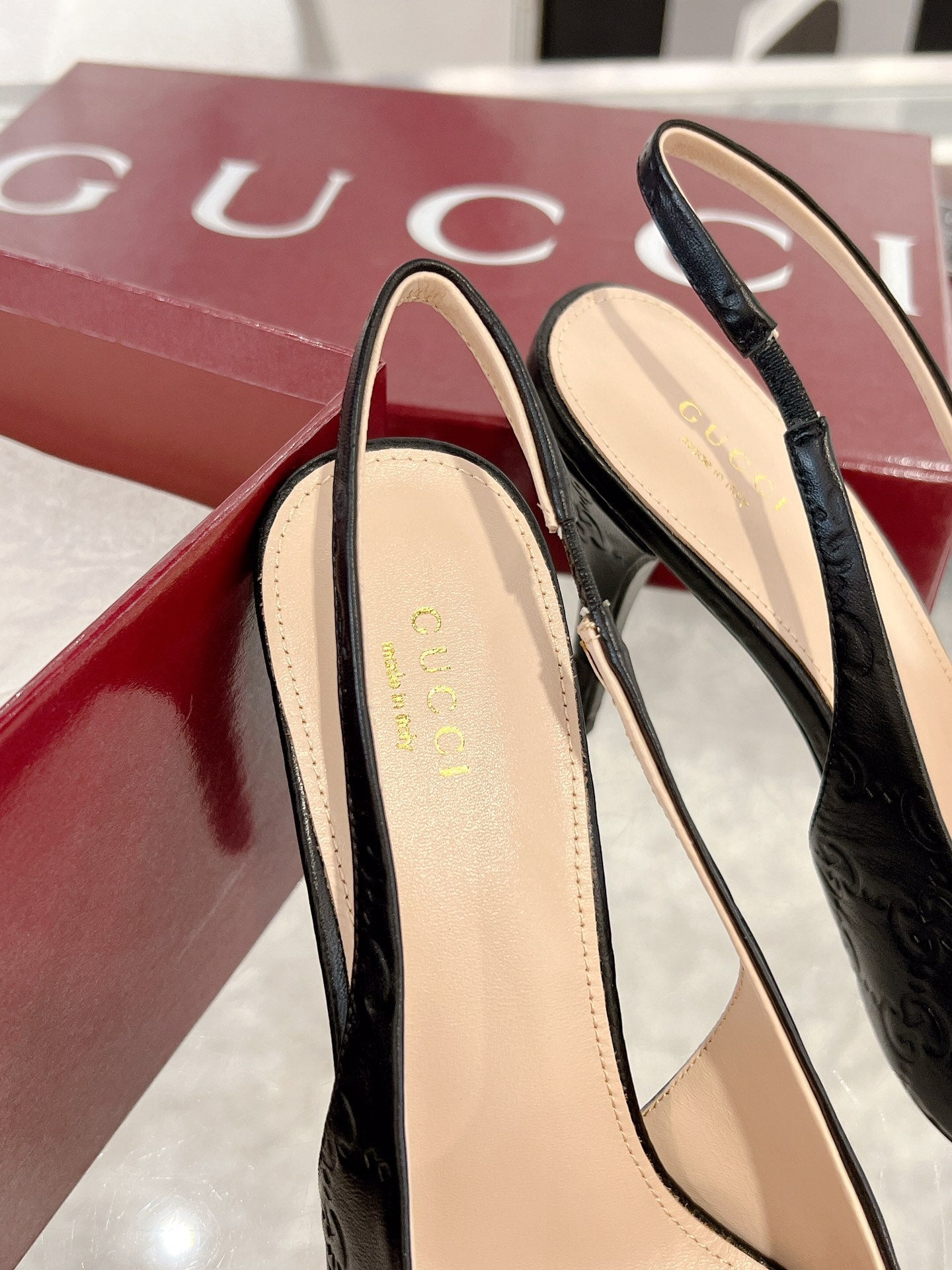 GG HIGH SLINGBACK 10.5 CM IN BLACK GLOSSY EMBOSSED SUEDE AND SHEEPSKIN LINING