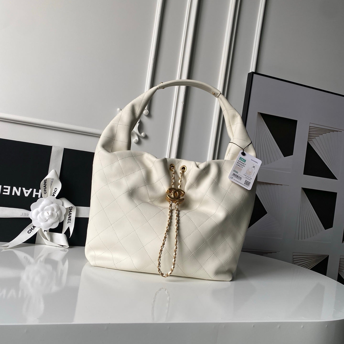 CHANEL 25S HOBO BAG 45 IN CREAM WHITE LAMBSKIN