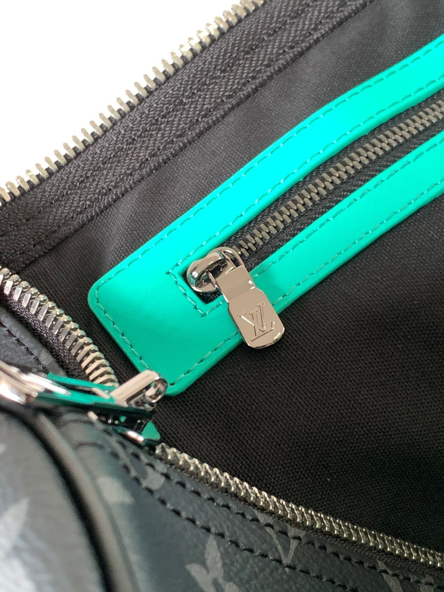 LV 25S KEEPALL 50 WITH SHOULDER STRAP IN BLACK AQUA COATED MONOGRAM ECLIPSE CANVAS AND CALFSKIN