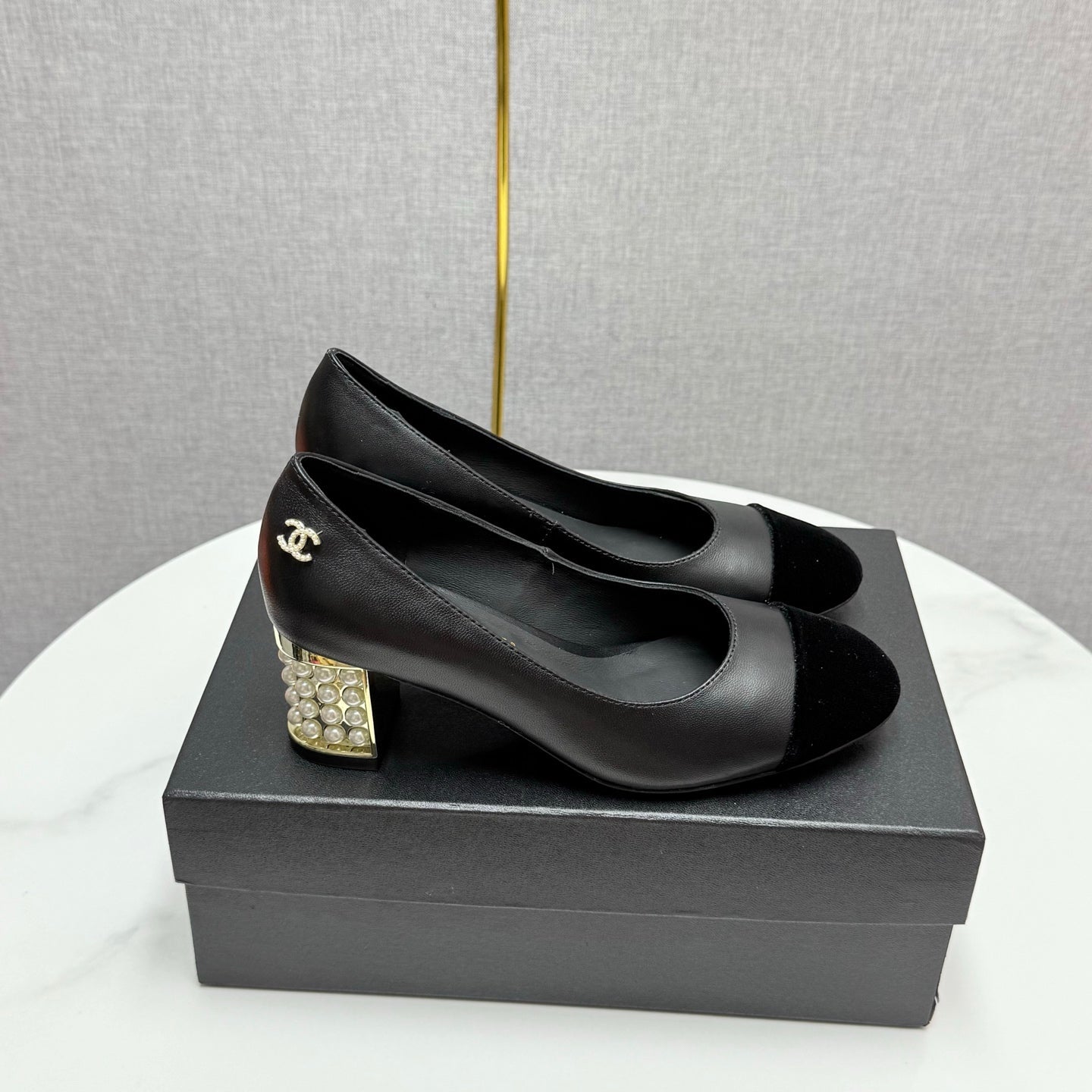 CC HIGH HEEL 25S IN BLACK LAMBSKIN AND SUEDE WITH PEARL HEEL STYLE 5
