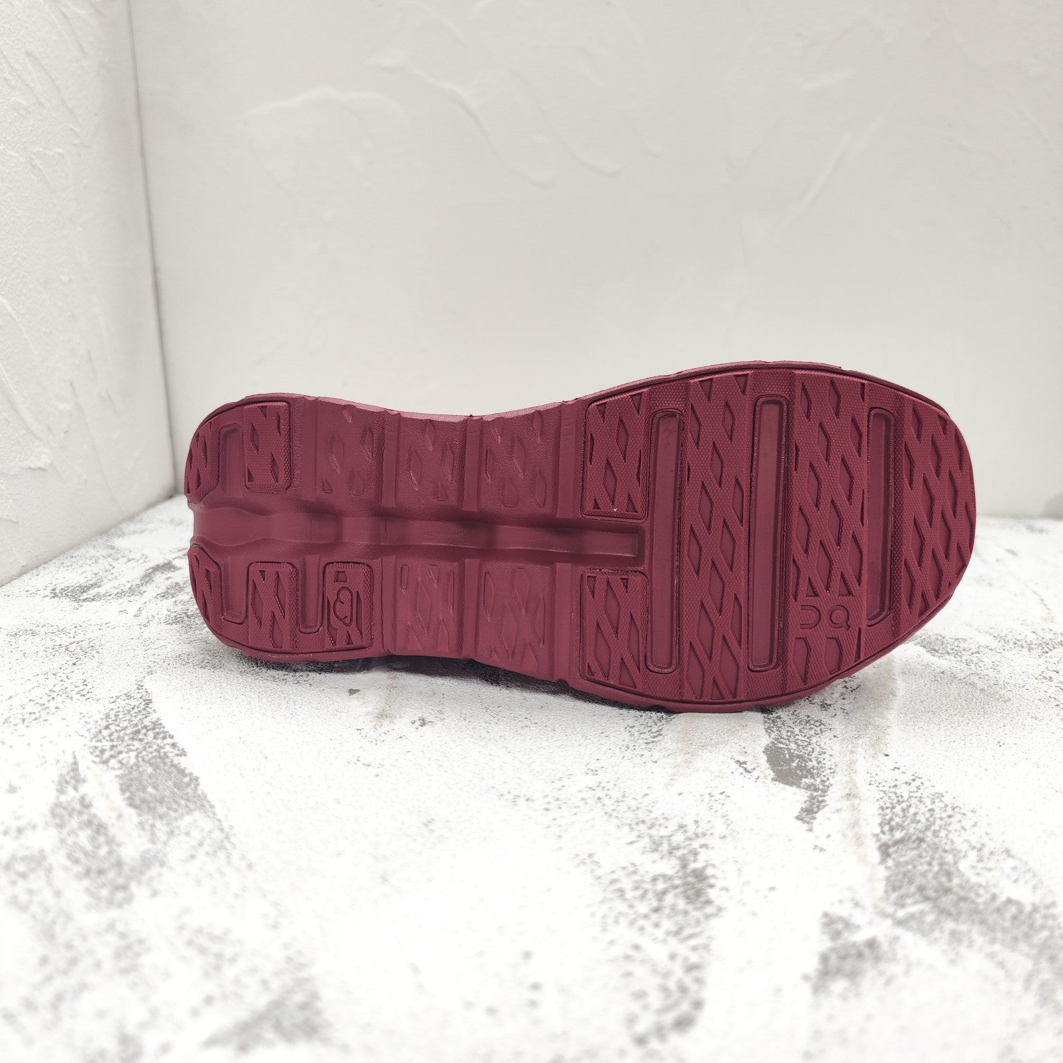 CLOUDTILT SNEAKER IN JAM RED RECYCLED POLYESTER