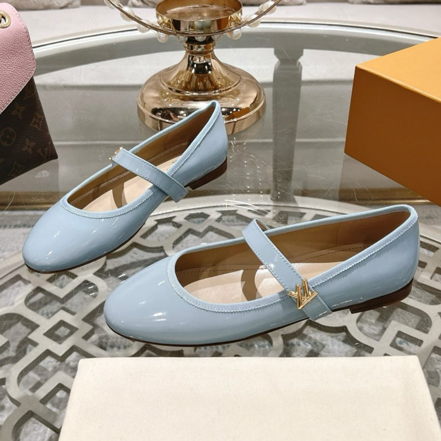 MARY JANE SHOES IN BLUE PASTEL PATENT CALFSKIN