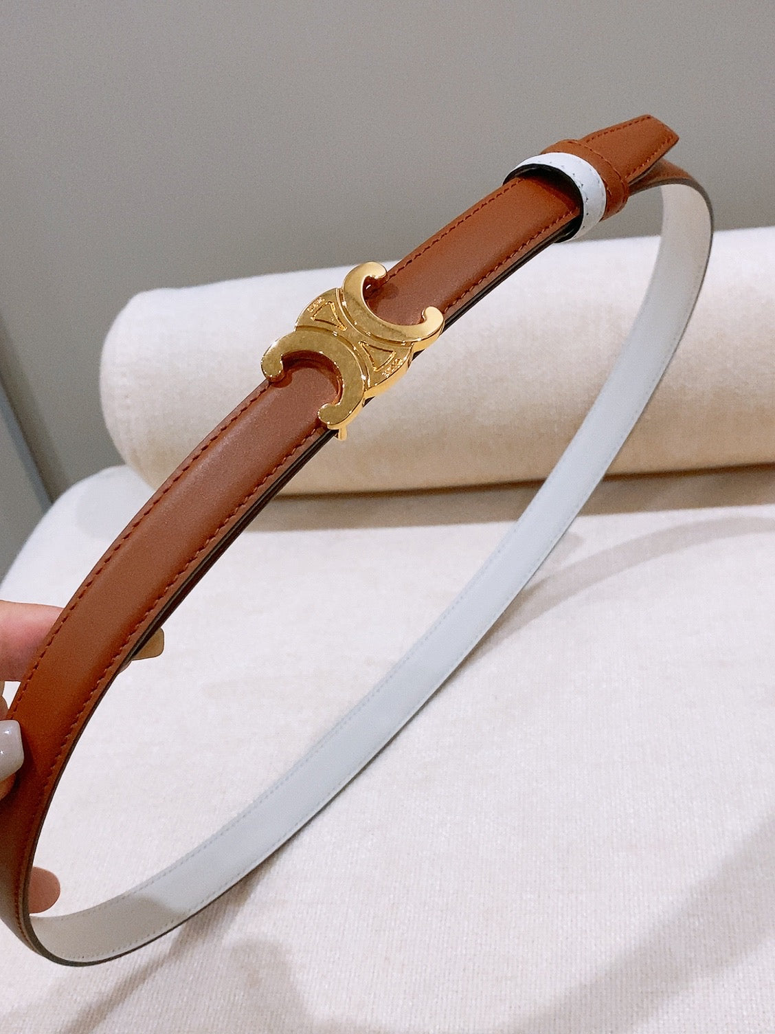 CELINE 26S REVERSIBLE BELT 18 MM IN WHITE AND BROWN CALFSKIN 656088