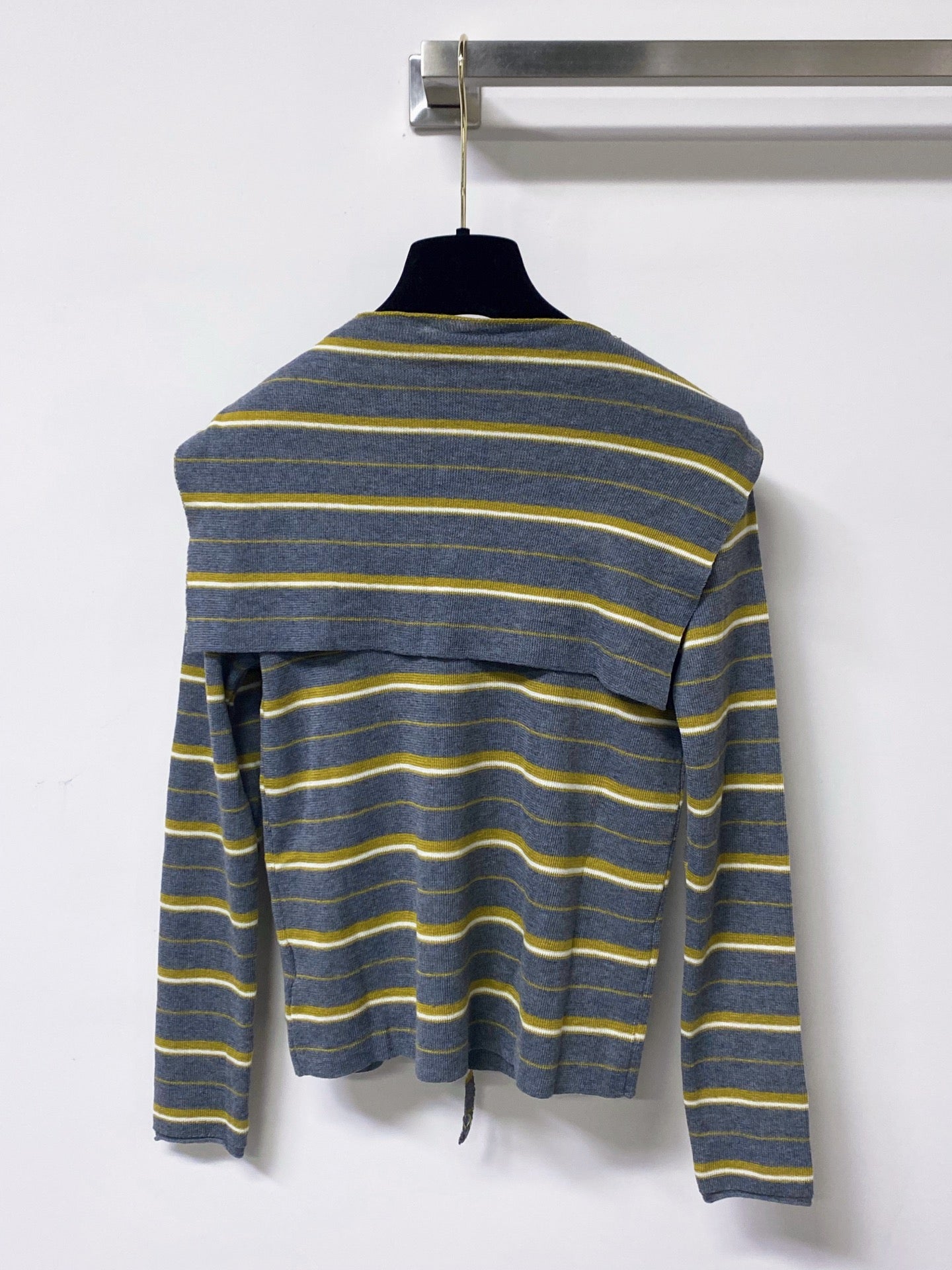 LOEWE 26S SCARF-DETAIL KNIT TOP 683