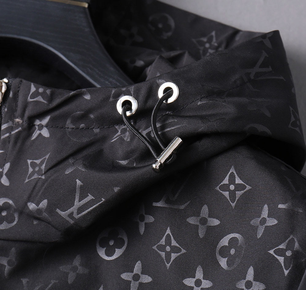 LV BLACK HOODED JACKET 238990