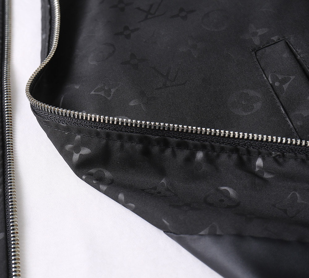LV HOODED JACKET BLACK MIX WHITE MONOGRAM 239001