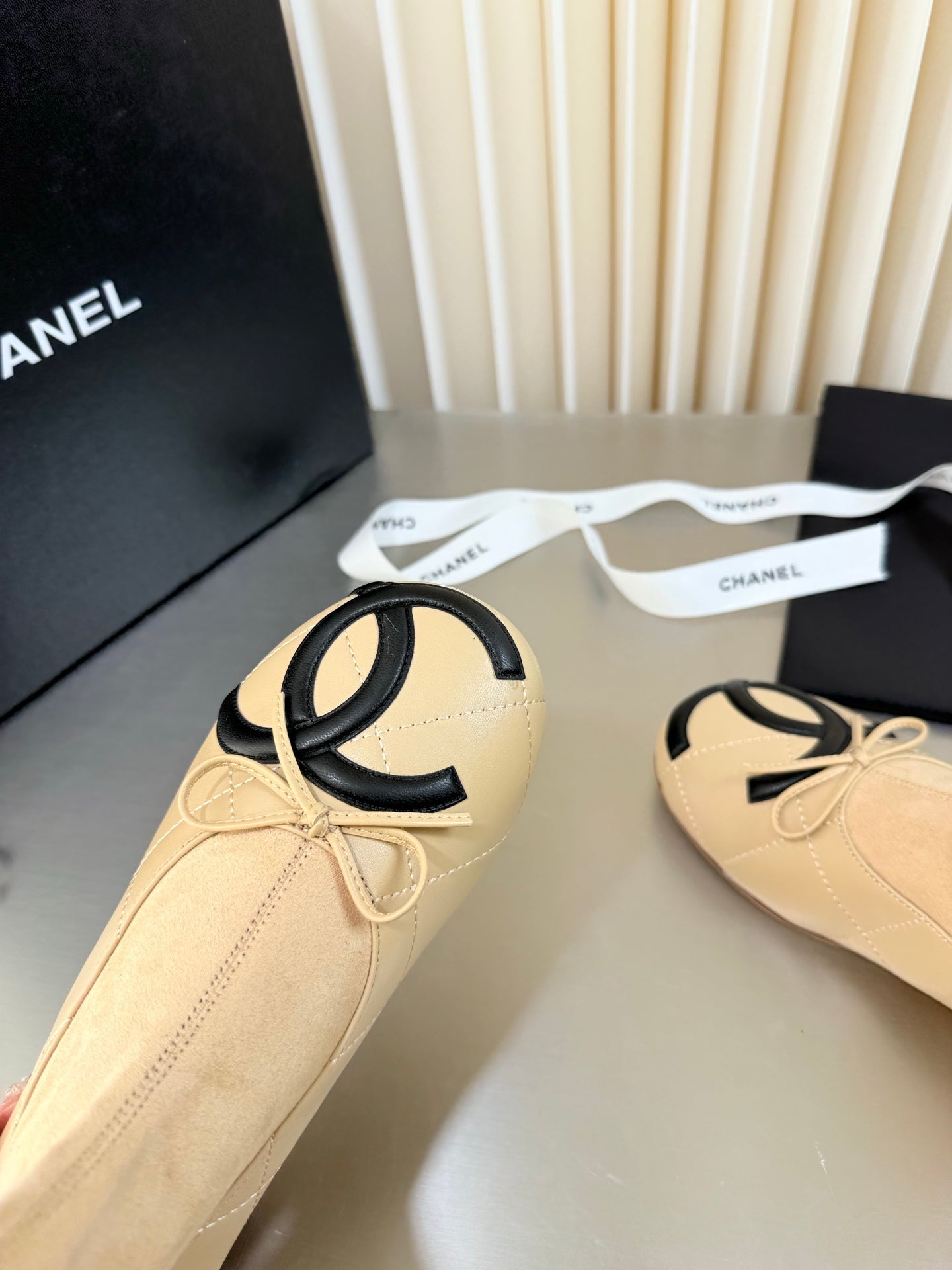 CHANEL 26S ANKLE BOOTS IN BEIGE CALFSKIN AND SUEDE SQUARE TOE