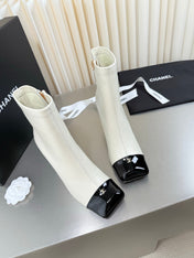 CHANEL 26S ZIPPER BOOTS 75 MM IN WHITE CALFSKIN AND BLACK PATENT LEATHER SQUARE TOE HIGH