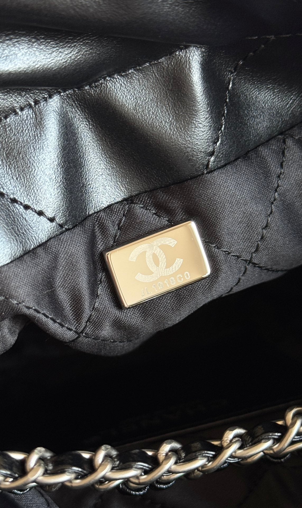 CC MINI HOBO HANDBAG 20 IN BLACK CALFSKIN SILVER-TONE HARDWARE
