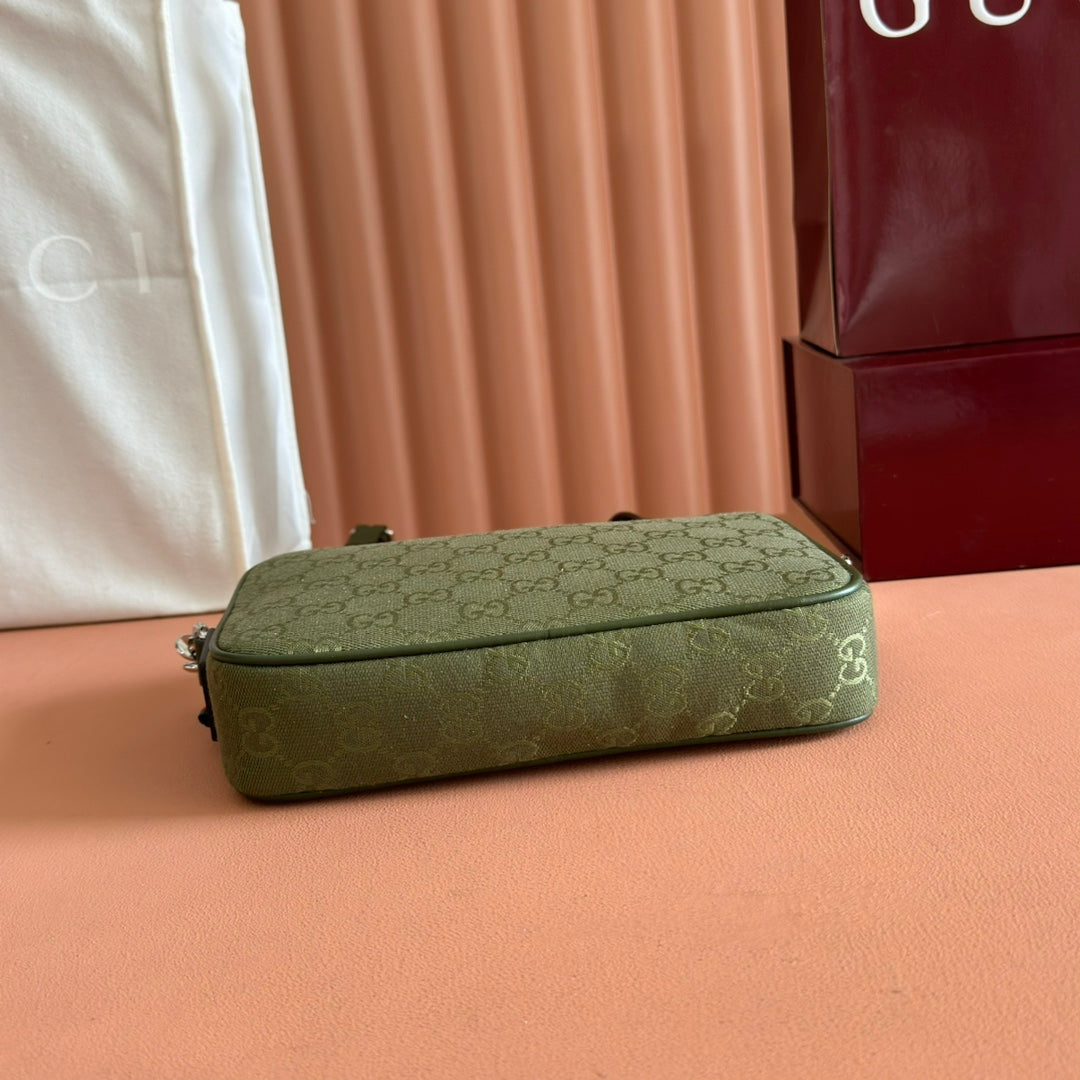 SMALL CROSSBODY BAG 23.5 IN FOREST GREEN GG CANVAS