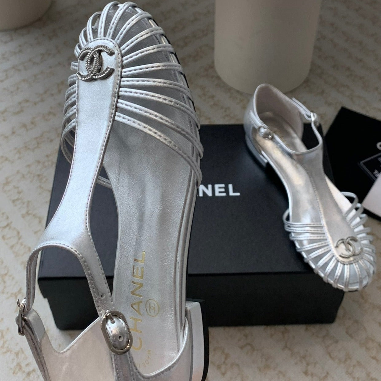 Summer New Hollow Roman Sandals Silver Sheepskin