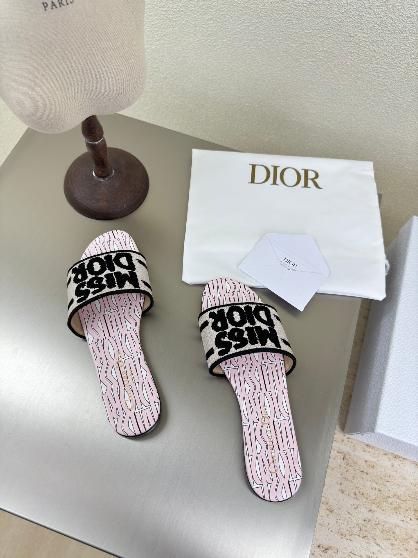 DWAY SLIDE EMBROIDERED COTTON AND LIGHT PINK MISS DIOR ALLOVER MOTIF