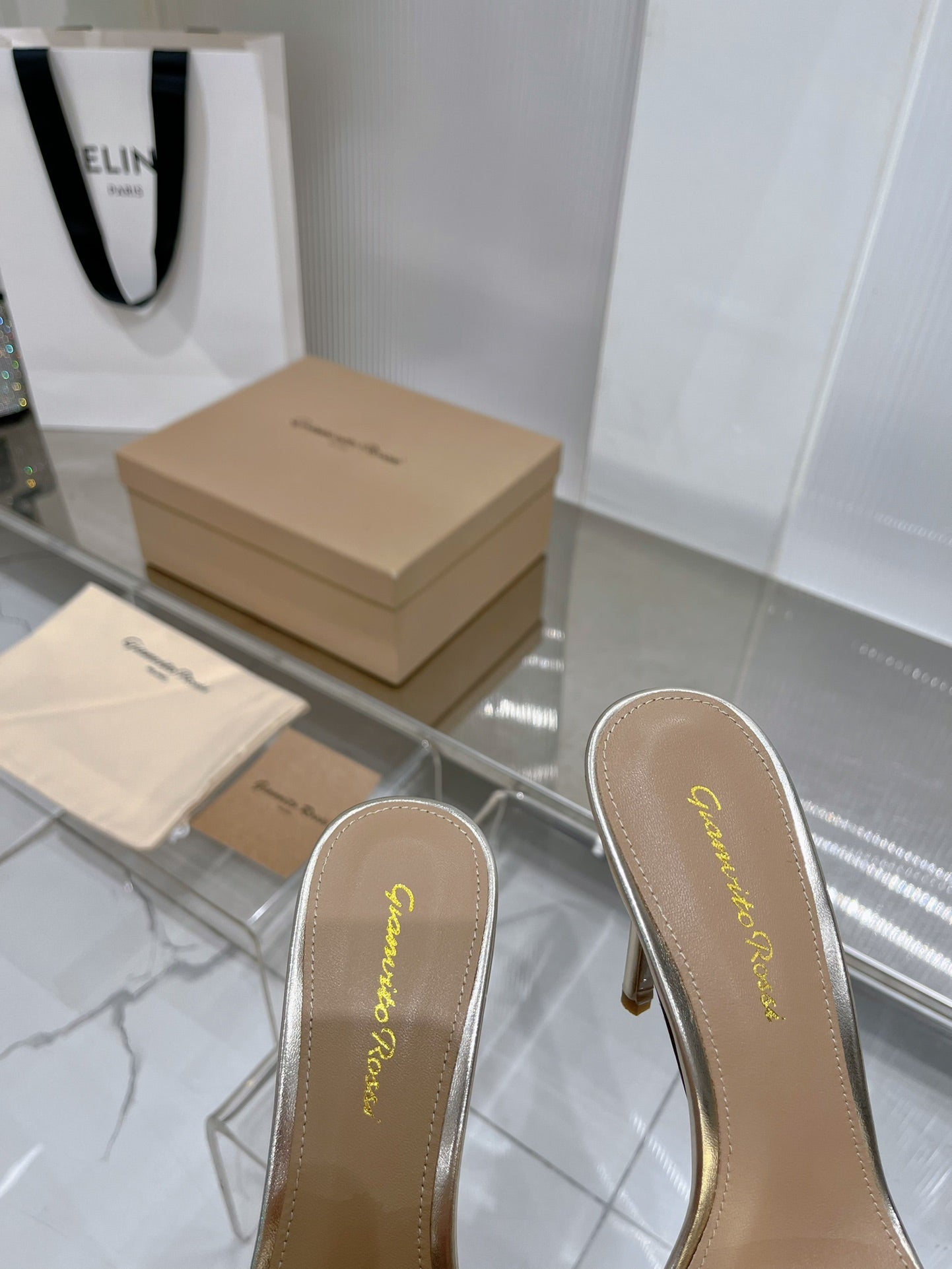 GIANVITO ROSSI 26S PADDED STRAP HIGH-HEEL MULES 105 MM IN GOLD LAMBSKIN
