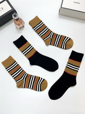 BURBERRY 26S CREW SOCKS 480394 (1 BOX)