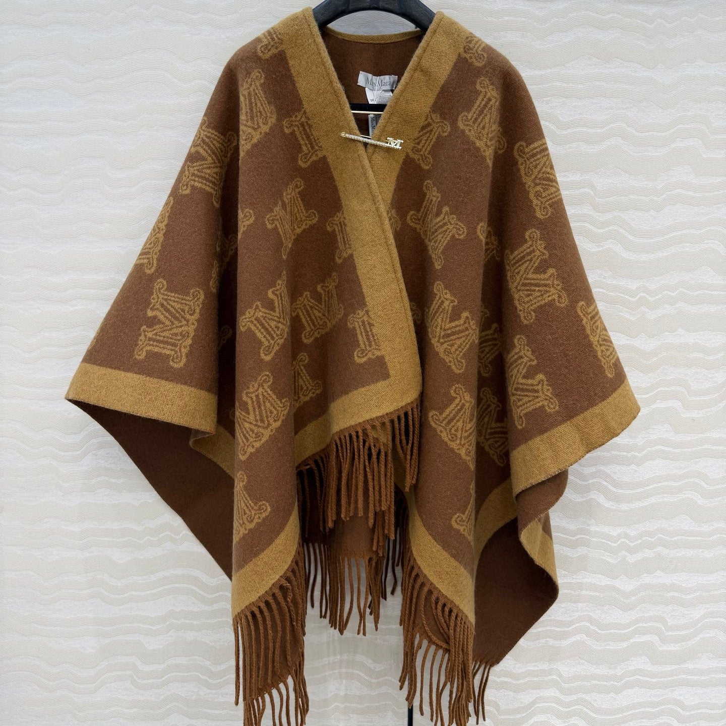 MAX MARA 25S FRINGED KNIT CAPE 165