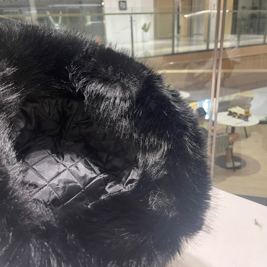 PLUSH FISHERMAN HAT IN BLACK RABBIT FUR 426096