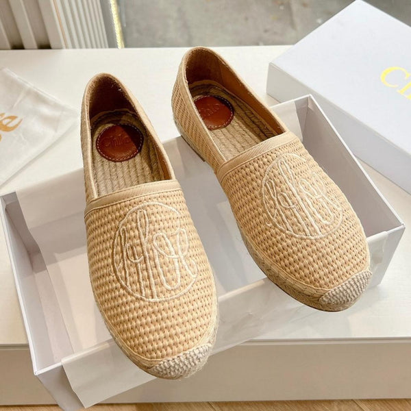 CHLOÉ WOVEN LOAFER IN TAN BEIGE RAFFIA