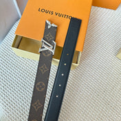 PRETTY LV 30MM REVERSIBLE BELT IN BLACK CALFSKIN SILVER HARDWARE