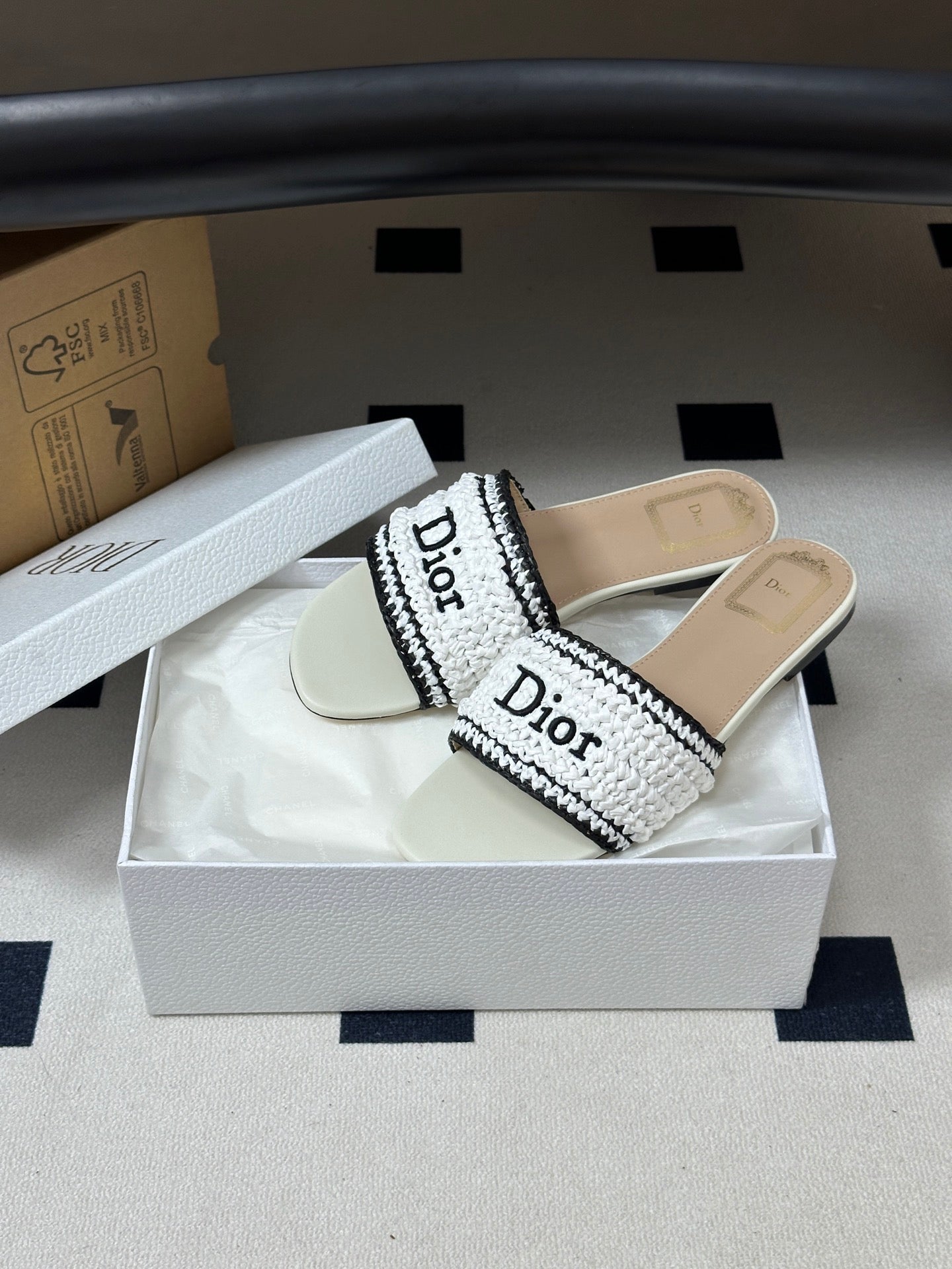 DIOR 26S FLAT SLIDE SANDALS IN IVORY WHITE RAFFIA