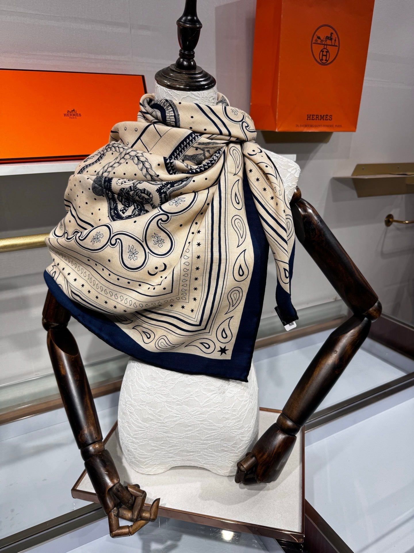 HERMES 26S SCARF 140 IN SILK AND CASHMERE 495969