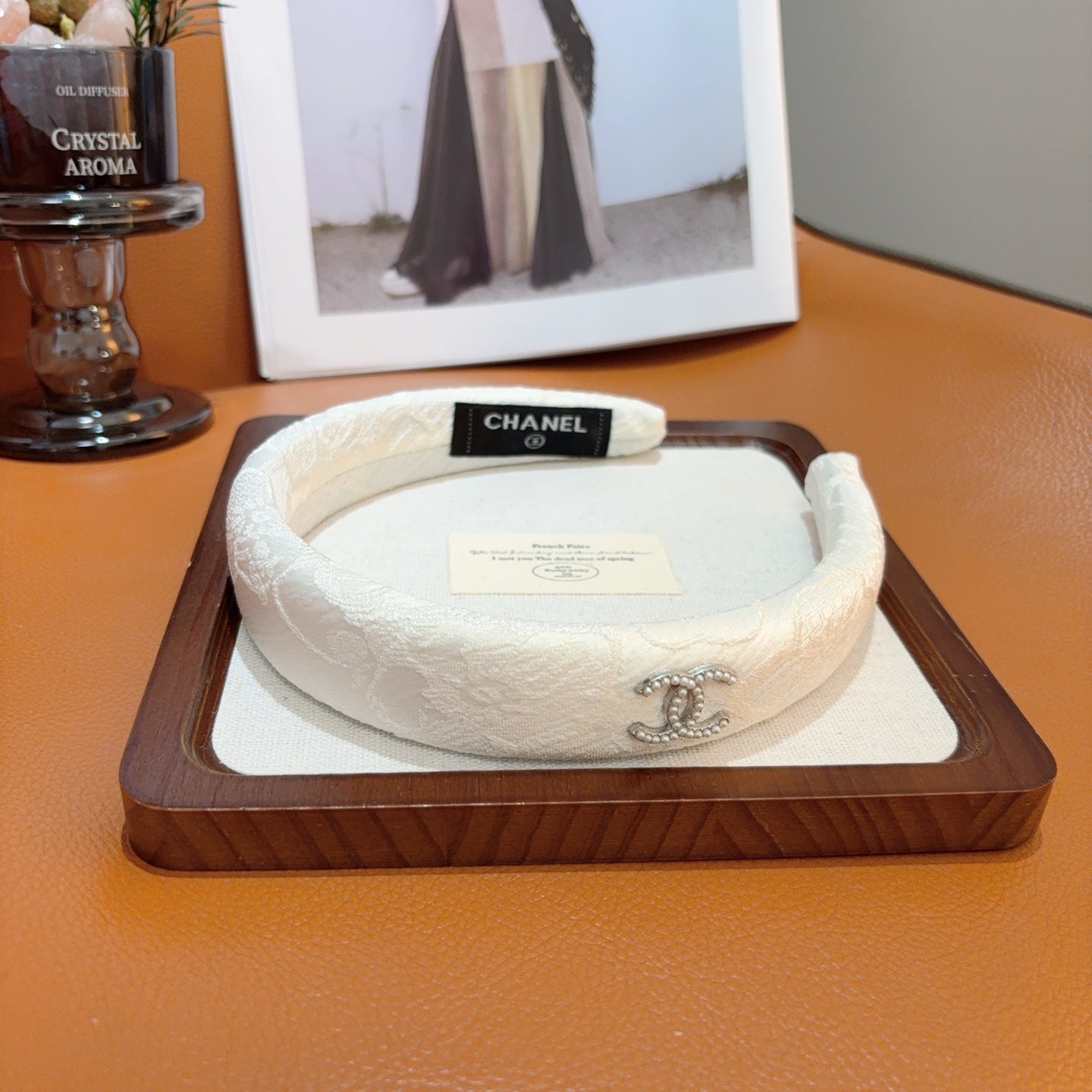 CHANEL 26S HEADBAND IN WHITE SILK 505272