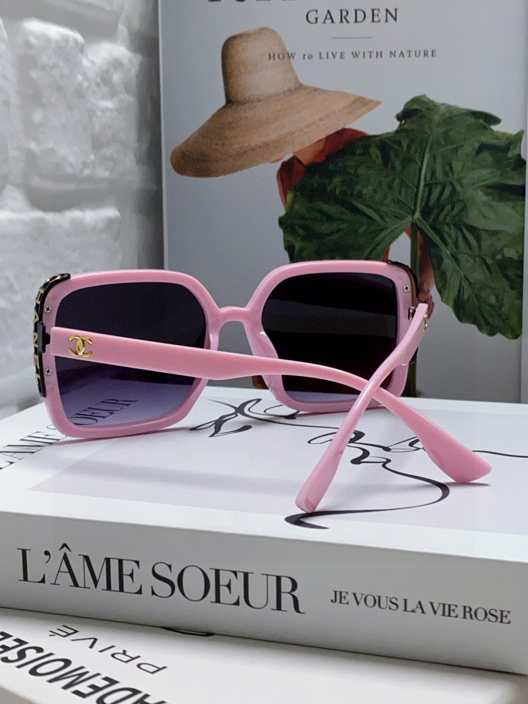 CHANEL 26S OVERSIZED SQUARE SHAPE IN ACETATE 399823