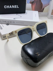 SQUARE SUNGLASSES 632878 IN WHITE ACETATE