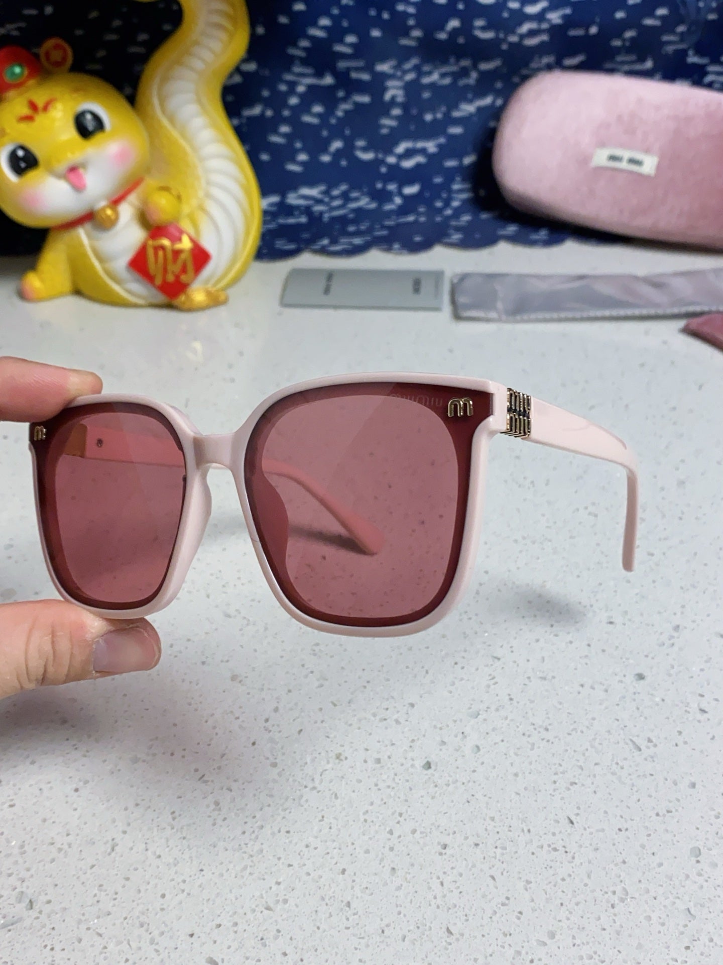 GLIMPSE SQUARE SUNGLASSES 554611 IN LIGHT PINK ACETATE