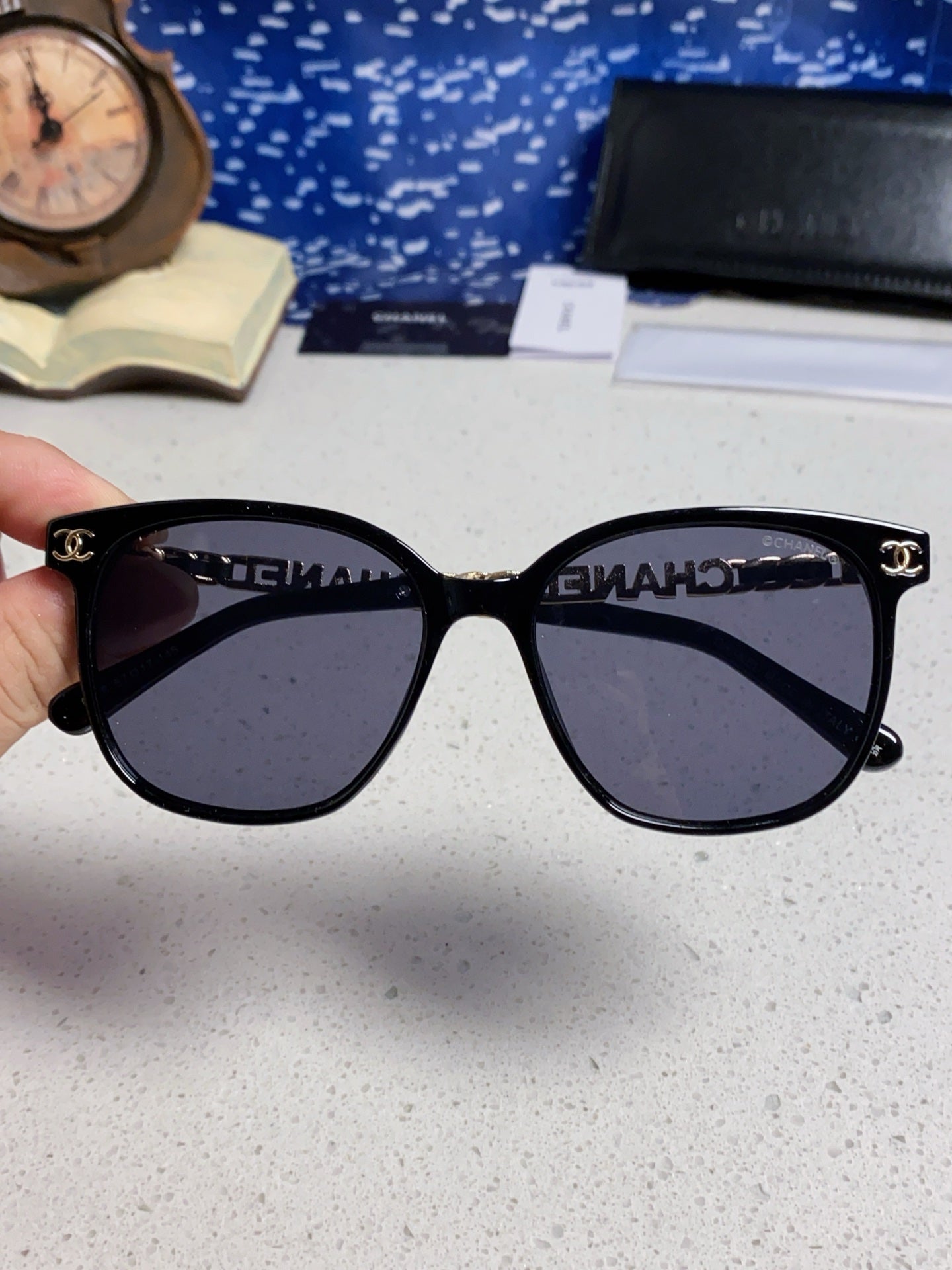 SQUARE SUNGLASSES 632033 IN BLACK ACETATE BLACK LENSES