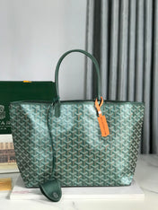 SAINT LOUIS PM 34 IN GREEN GOYARDINE CANVAS AND CALFSKIN