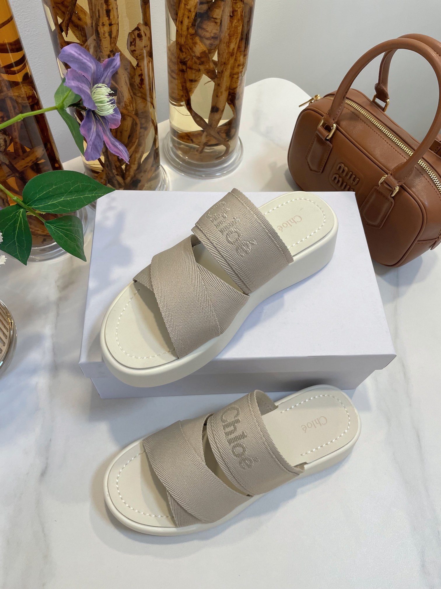 WOODY WEDGE SANDALS IN DOVE GREY CANVAS WITH WHITE RUBBER SOLE