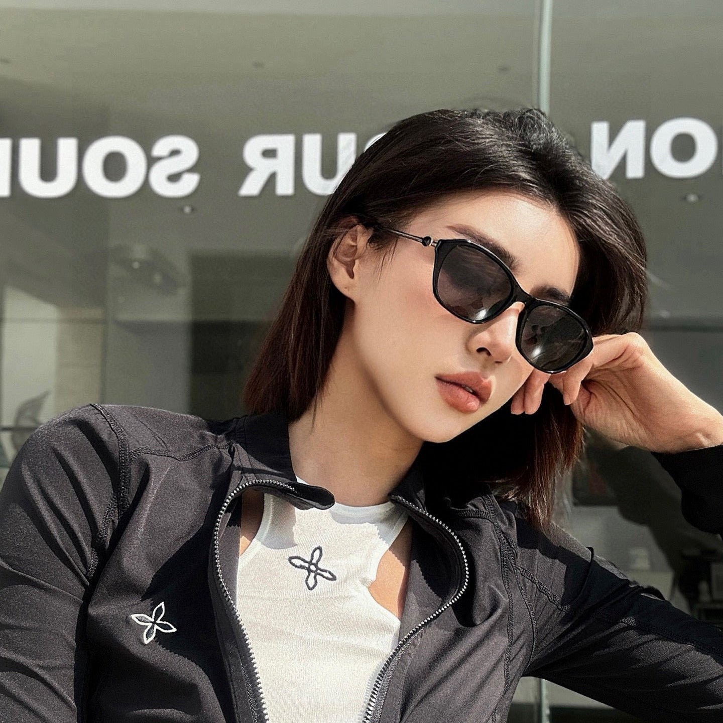 OVAL FRAME SUNGLASSES G4906 IN ACETATE AND METAL