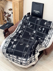 CHANEL 25S SCARF 200 IN CASHMERE 931949