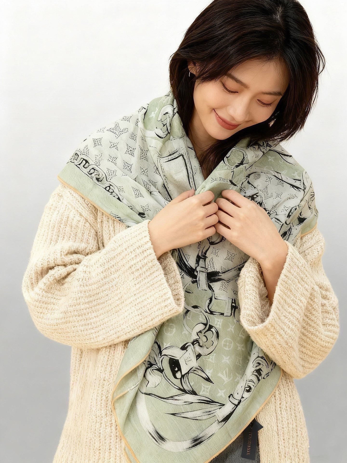 LV 26S SCARF 135 IN CASHMERE AND SILK 316782