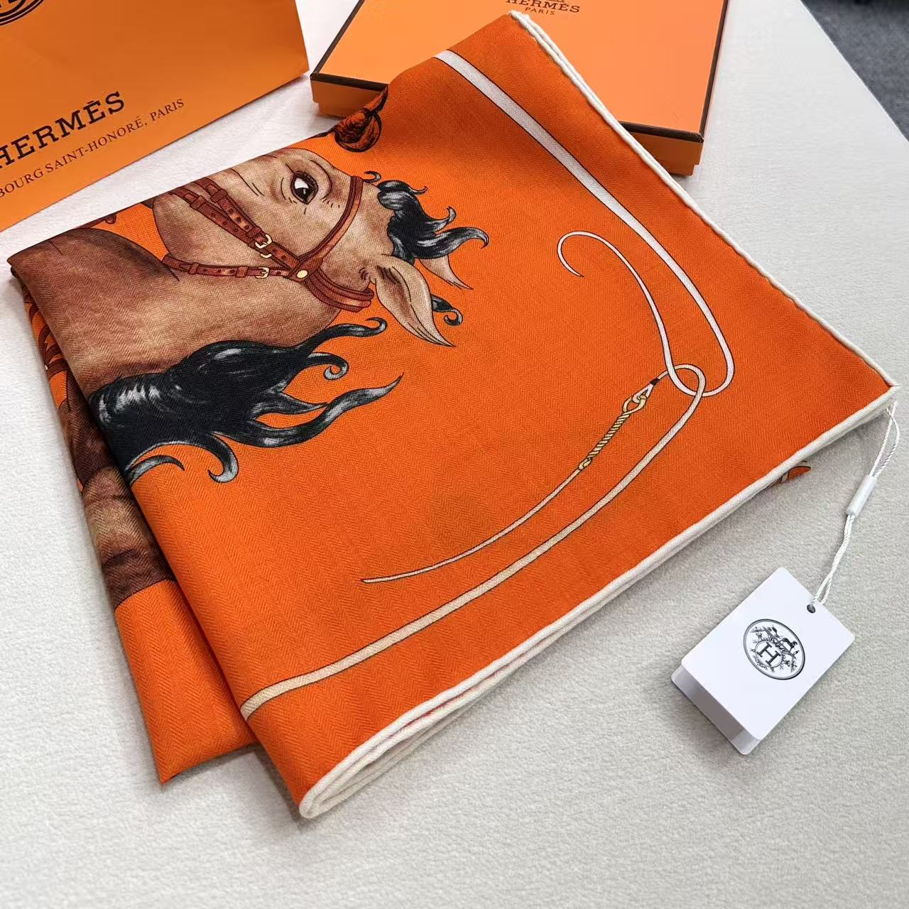 HERMES 26S SCARF 135 IN SILK AND CASHMERE 498251