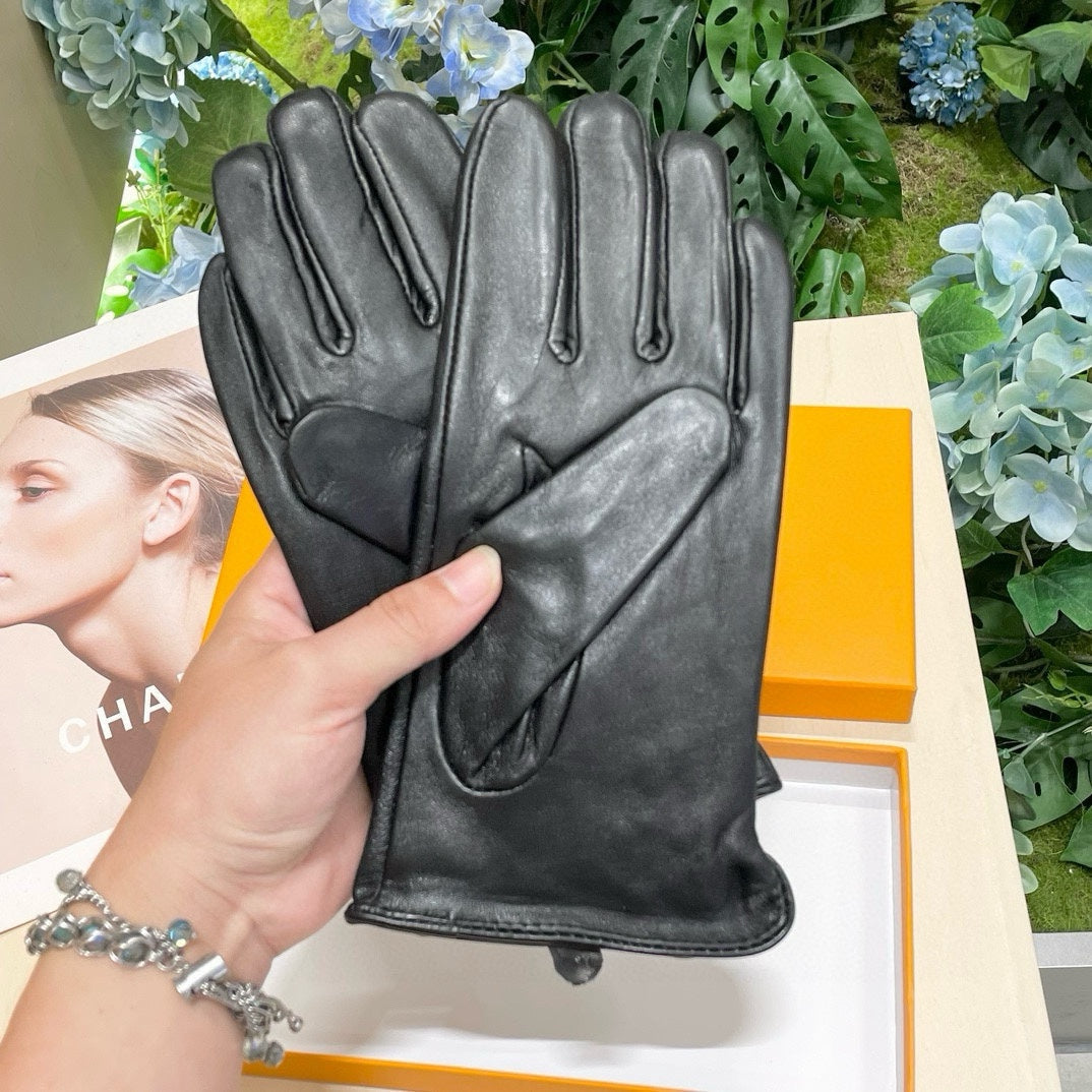 LV GLOVES IN BLACK LAMBSKIN 464977