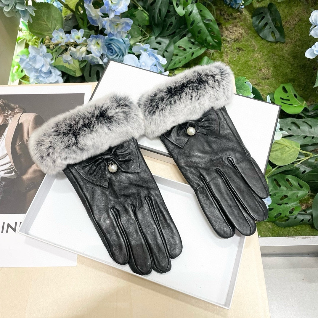GLOVES IN BLACK LAMBSKIN WITH RABBIT FUR 465072