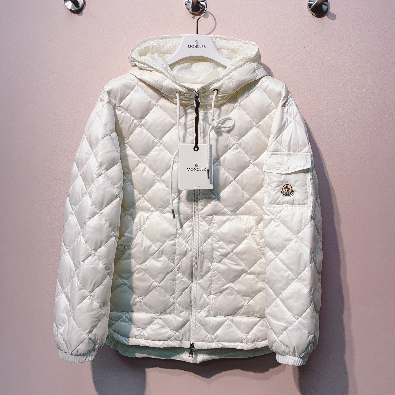MONCLER 25S JACKET IN WHITE 040