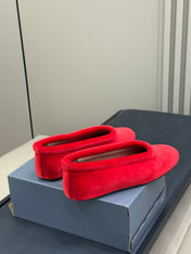 ALAIA 25S BALLET FLATS IN BRIGHT RED VELVET