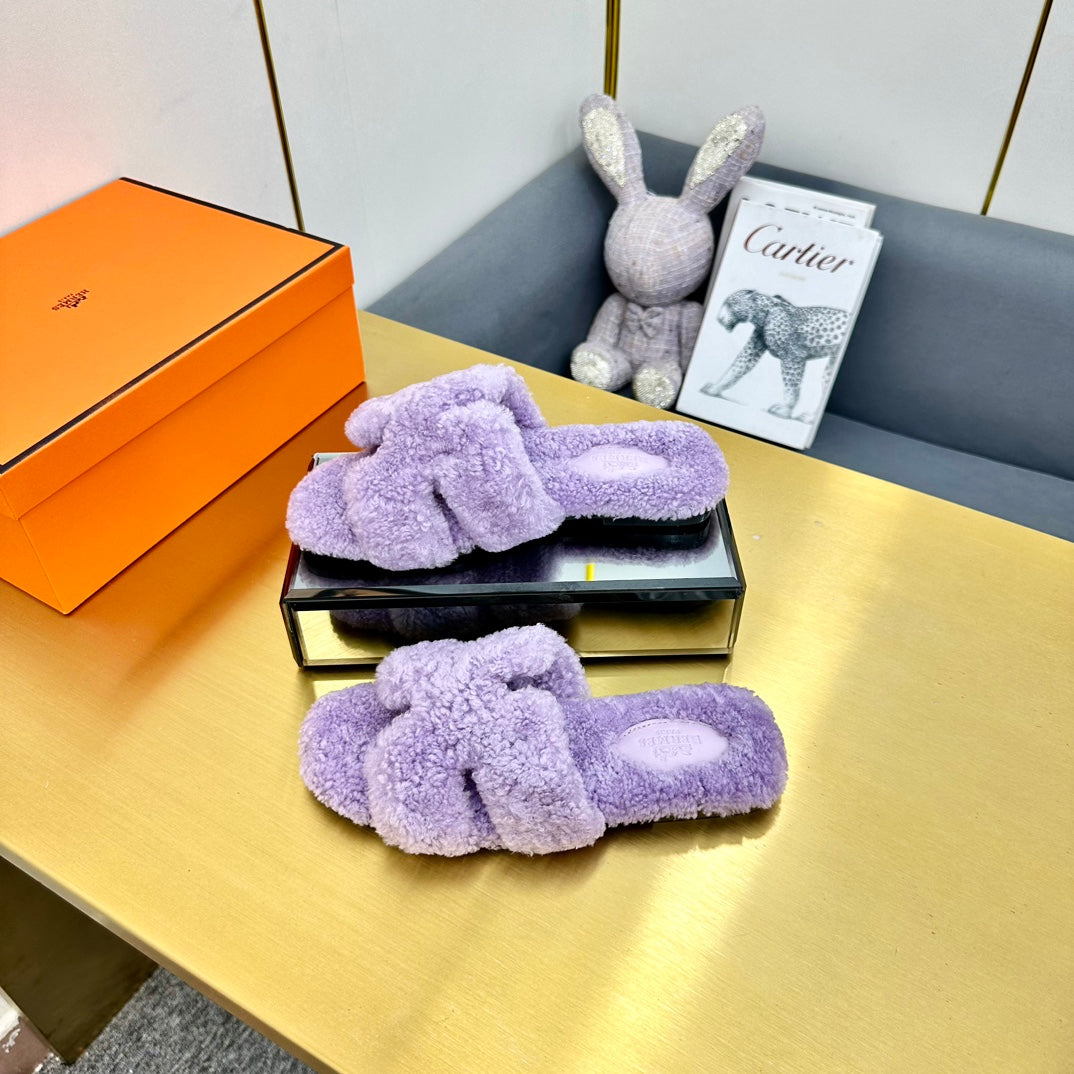0RAN SHEARLING SANDALS PERIWINKLE PURPLE