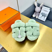 CHYPRE SANDAL IN PASTEL GREEN SHEARLING