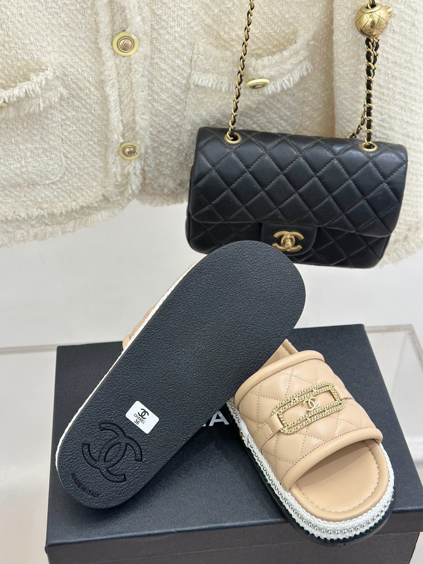 DIAMOND QUILTED CHAIN LAZY SLIPPERS IN BISQUE BEIGE LAMBSKIN