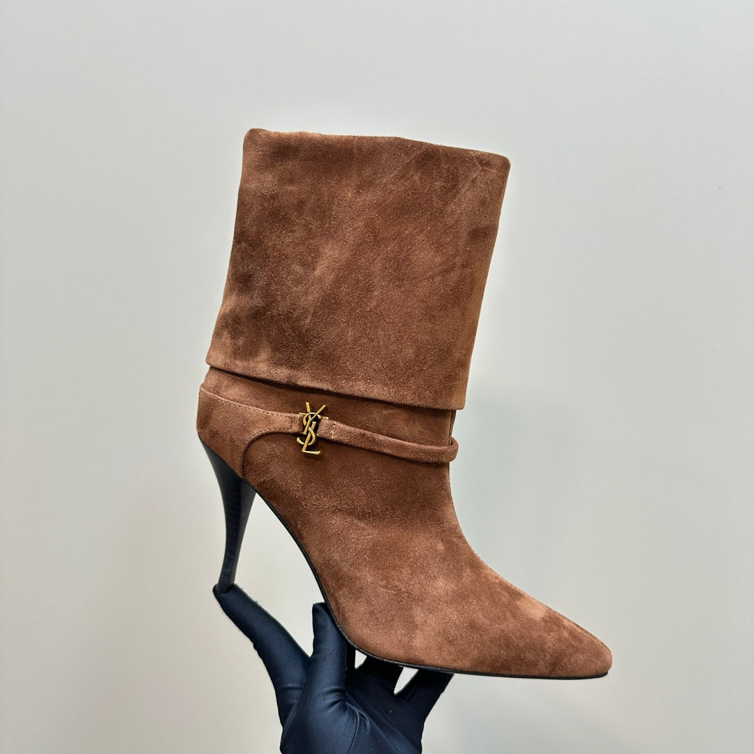 NIKI BOOTIES IN ASH BROWN SUEDE