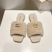 MIUMIU 26S SQUARE-TOE SANDALS IN CREAM BEIGE SHEARLING AND LEATHER