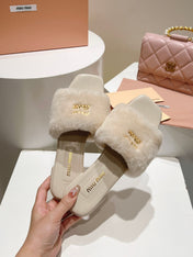 MIUMIU 26S SQUARE-TOE SANDALS IN CREAM BEIGE SHEARLING AND LEATHER
