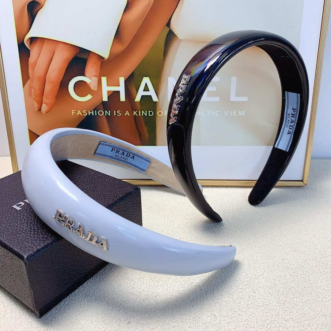 THICK HEADBAND IN BLACK GLOSSY CALFSKIN 278255
