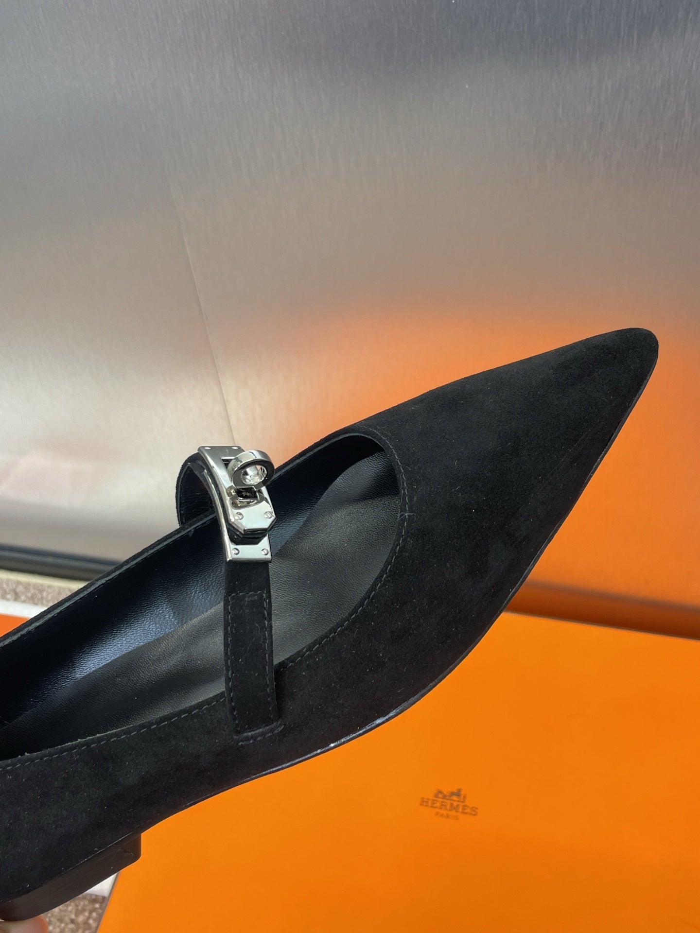 KIARA FLAT PUMP IN BLACK SUEDE