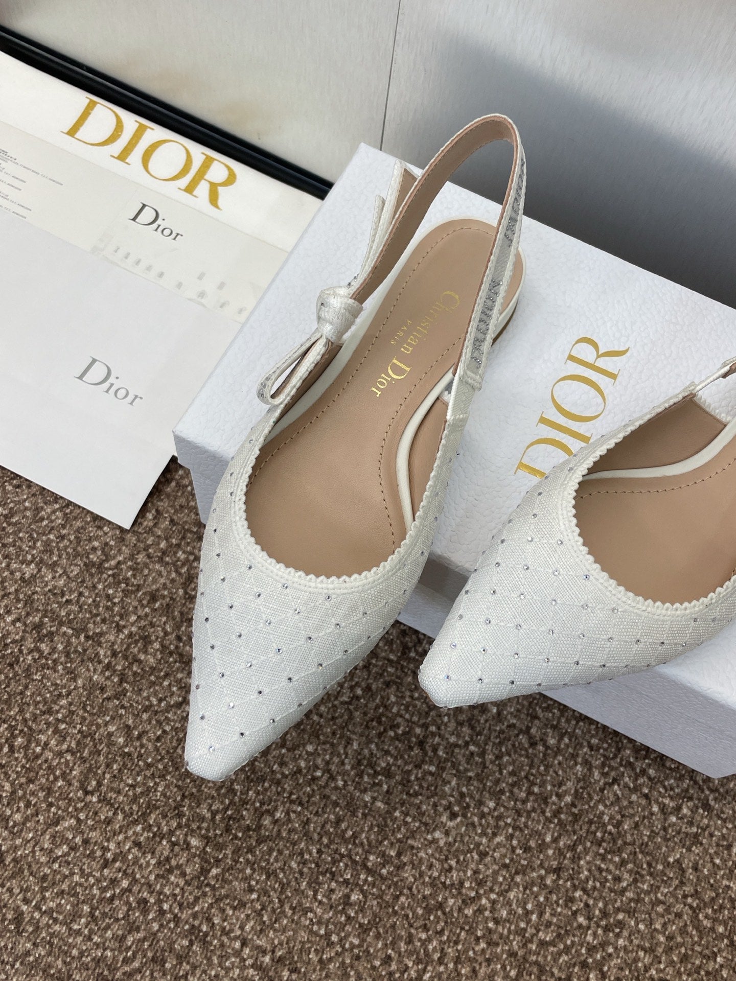 J'ADIOR SLINGBACK 25S IN WHITE FABRIC EMBOSSED CRYSTAL