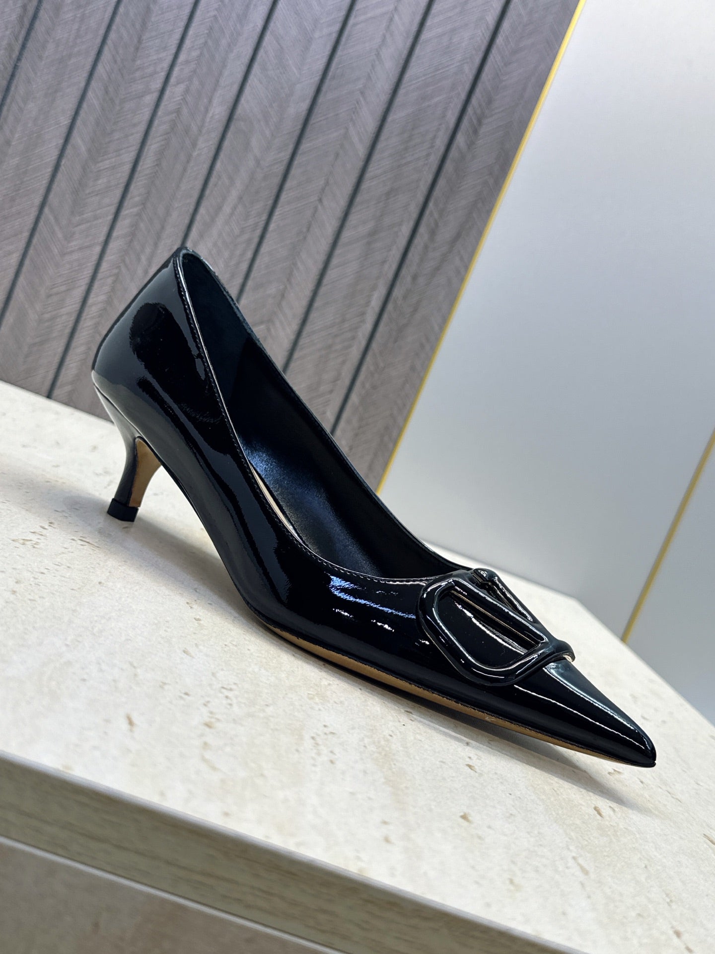 VALENTINO 26S HIGH HEELS 40 MM IN BLACK PATENT CALFSKIN
